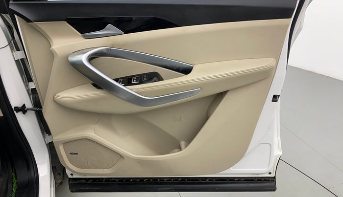 2021 MG HECTOR SHARP CVT, Petrol, Automatic, 21,025 km, Driver Side Door Panels Control