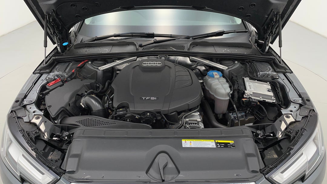 Open Bonnet (Engine)