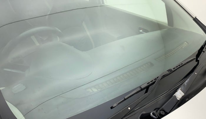 2017 Maruti Celerio ZXI, CNG, Manual, 83,792 km, Front windshield - Minor spot on windshield