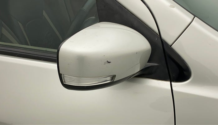 2017 Maruti Celerio ZXI, CNG, Manual, 83,792 km, Right rear-view mirror - Minor scratches