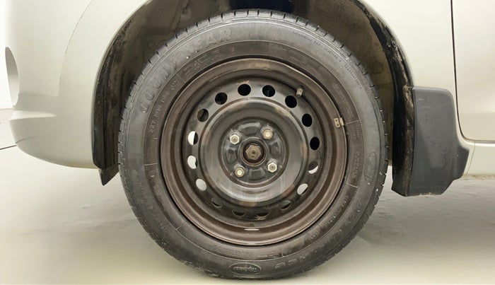 2017 Maruti Celerio ZXI, CNG, Manual, 83,792 km, Left Front Wheel