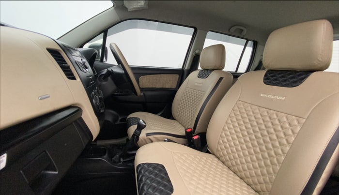 2017 Maruti Wagon R 1.0 VXI, Petrol, Manual, 37,411 km, Right Side Front Door Cabin