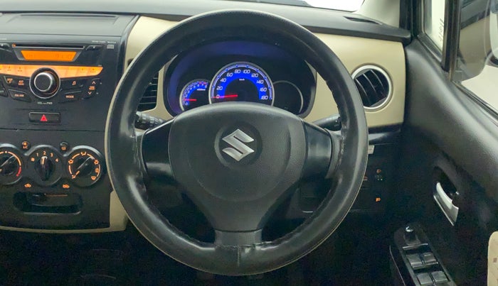 2017 Maruti Wagon R 1.0 VXI, Petrol, Manual, 37,411 km, Steering Wheel Close Up