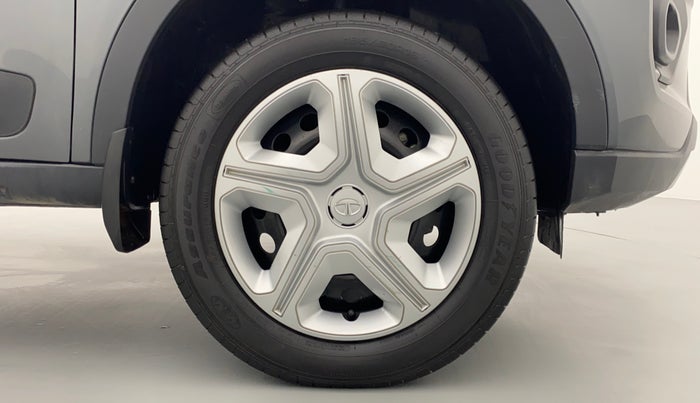2020 Tata NEXON XZ 1.2, Petrol, Manual, 8,300 km, Right Front Wheel
