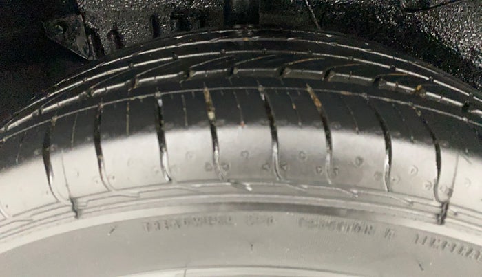 2020 Tata NEXON XZ 1.2, Petrol, Manual, 8,300 km, Right Rear Tyre Tread