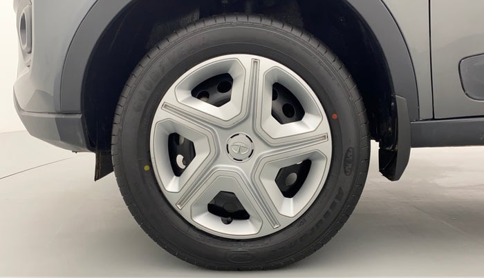 2020 Tata NEXON XZ 1.2, Petrol, Manual, 8,300 km, Left Front Wheel