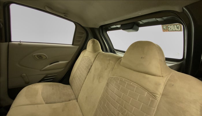 2016 Datsun Redi Go S, CNG, Manual, 72,643 km, Right Side Rear Door Cabin