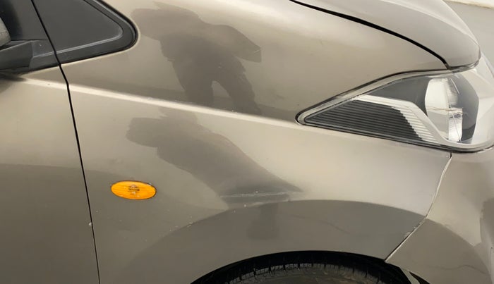2016 Datsun Redi Go S, CNG, Manual, 72,643 km, Right fender - Minor scratches