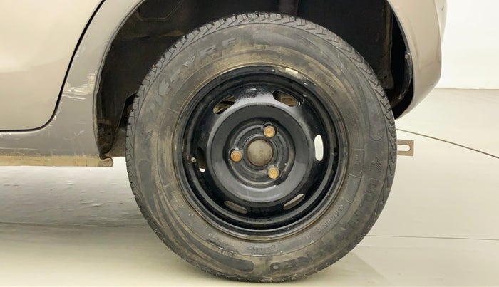 2016 Datsun Redi Go S, CNG, Manual, 72,643 km, Left Rear Wheel