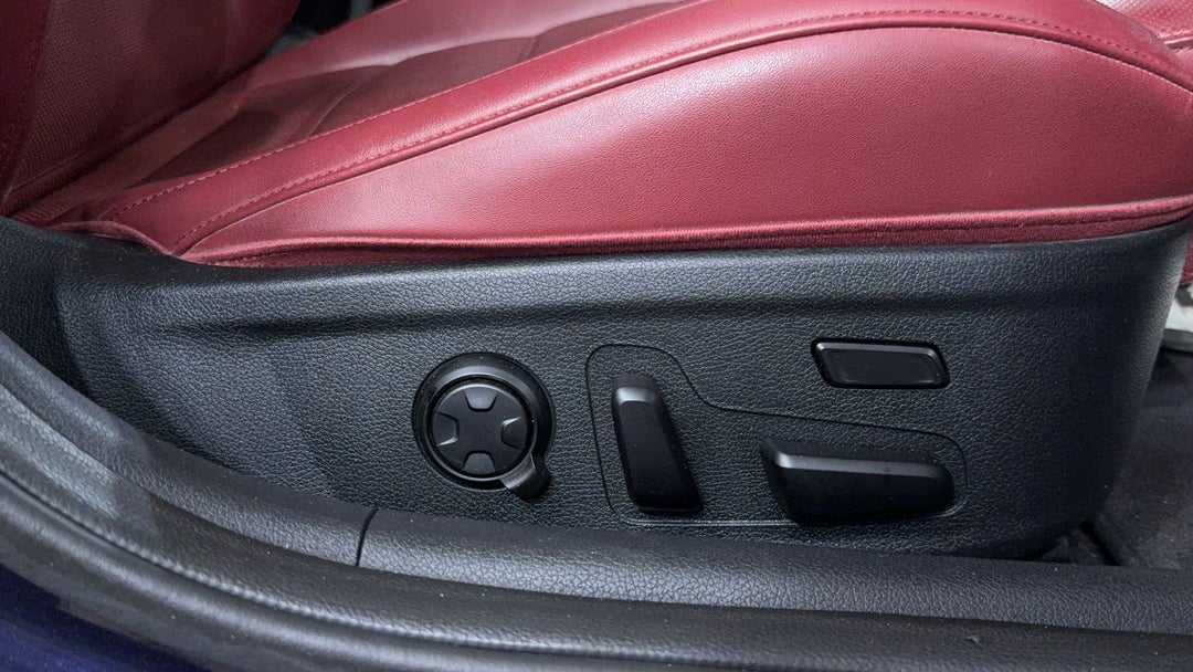 2019 Kia Stinger Gt (red Leather), Automatic, 122905 km, Drivers Side Adjustment Panel