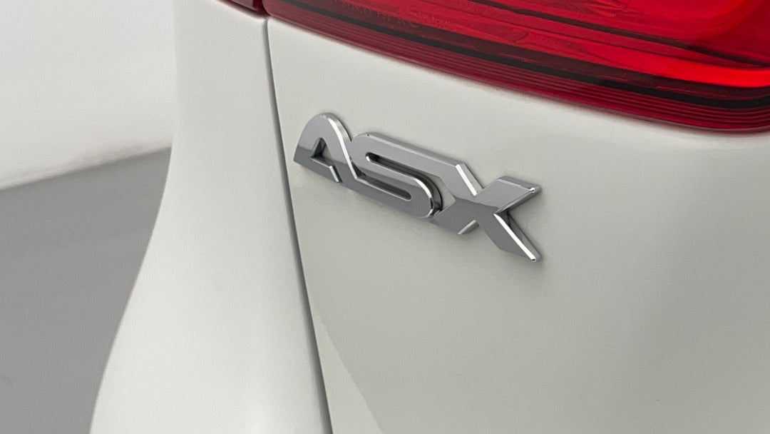 Badge (Boot Left Side)