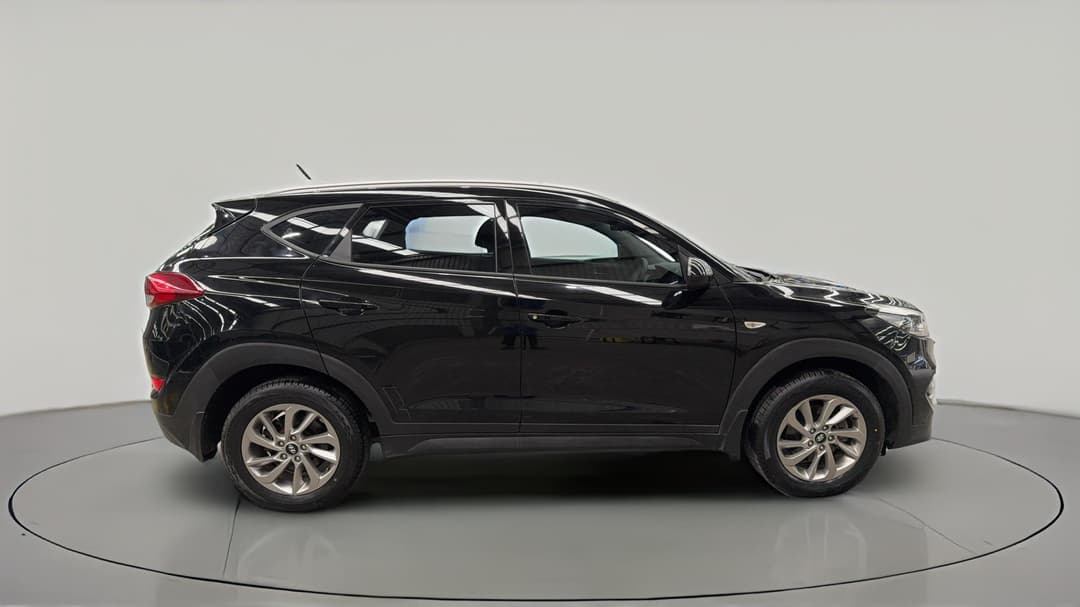 2017 Hyundai Tucson Active (FWD), Automatic, 70688 km, Right Side View