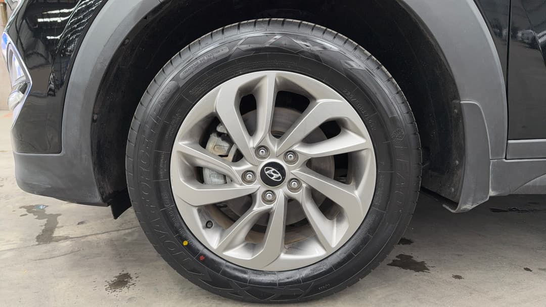 2017 Hyundai Tucson Active (FWD), Automatic, 70688 km, Left Front Wheel