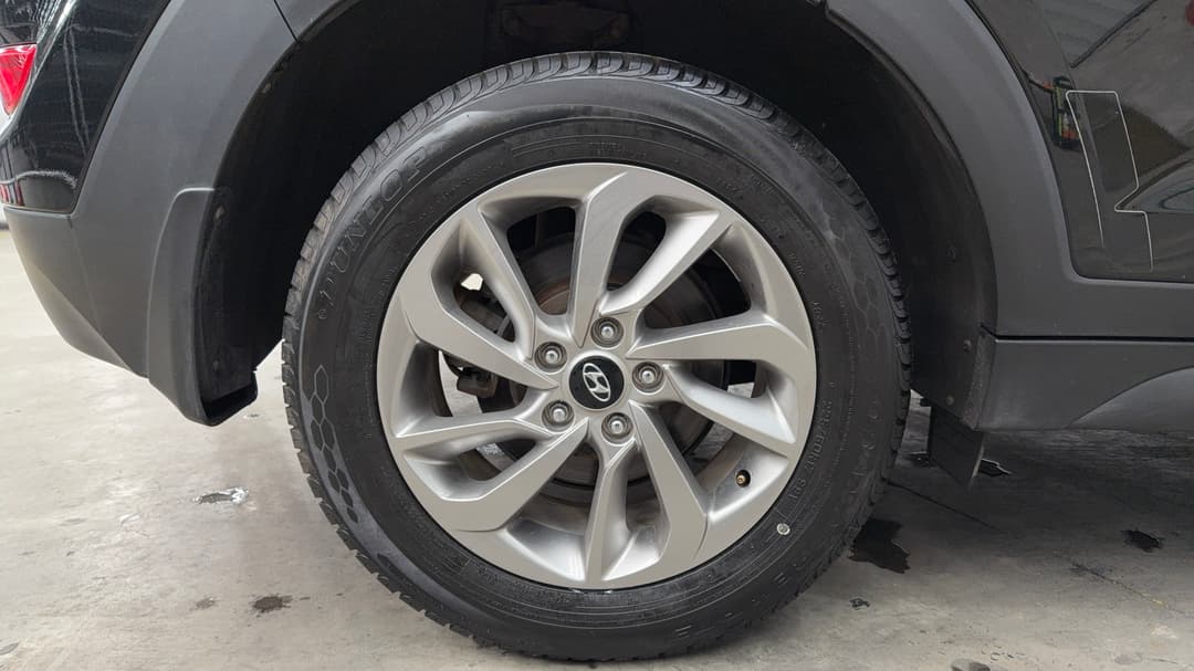2017 Hyundai Tucson Active (FWD), Automatic, 70688 km, Right Rear Wheel
