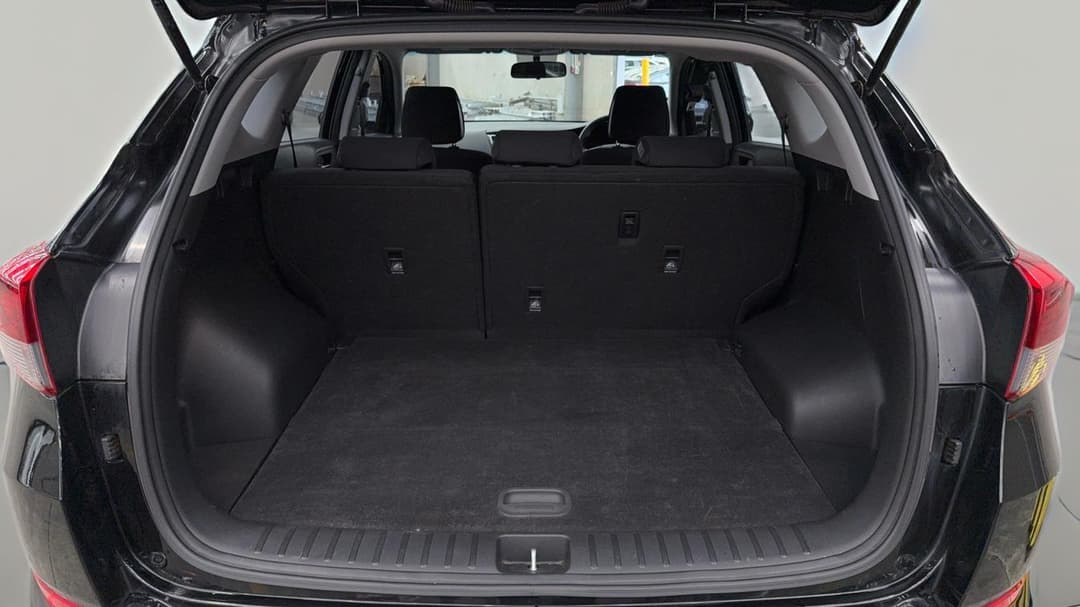 2017 Hyundai Tucson Active (FWD), Automatic, 70688 km, Boot Inside View