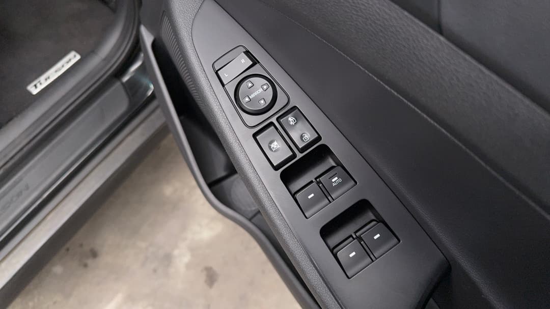 2017 Hyundai Tucson Active (FWD), Automatic, 70688 km, Drivers Side Door Panel Controls