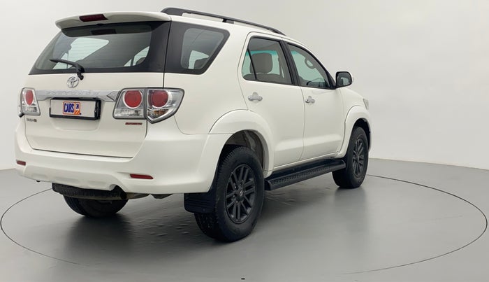 2016 Toyota Fortuner 3.0 AT 4X2, Diesel, Automatic, 1,97,528 km, Right Back Diagonal