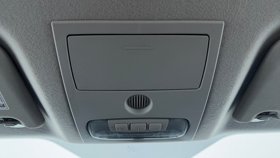 On-Roof Controls/Sunglass holder