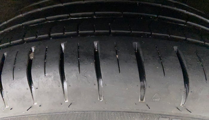 2015 Maruti Baleno ALPHA 1.2 K12, Petrol, Manual, 46,999 km, Left Rear Tyre Tread