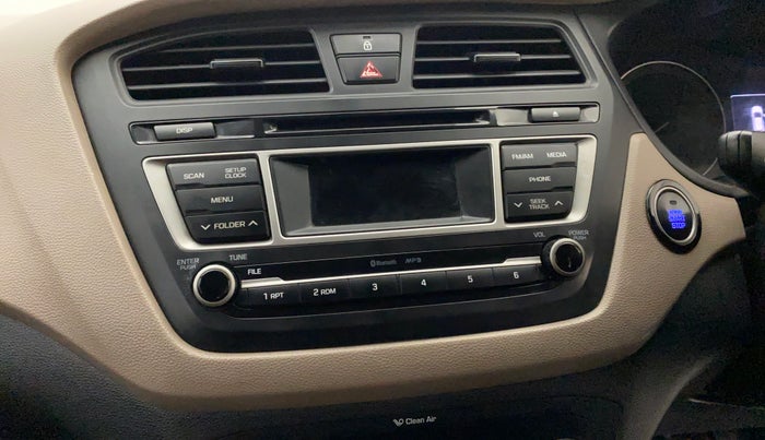 2014 Hyundai Elite i20 ASTA 1.4 CRDI, Diesel, Manual, 1,07,042 km, Infotainment system - Parking sensor not working