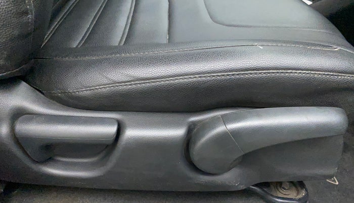 2019 Honda WR-V 1.5L I-DTEC VX MT, Diesel, Manual, 59,965 km, Driver Side Adjustment Panel
