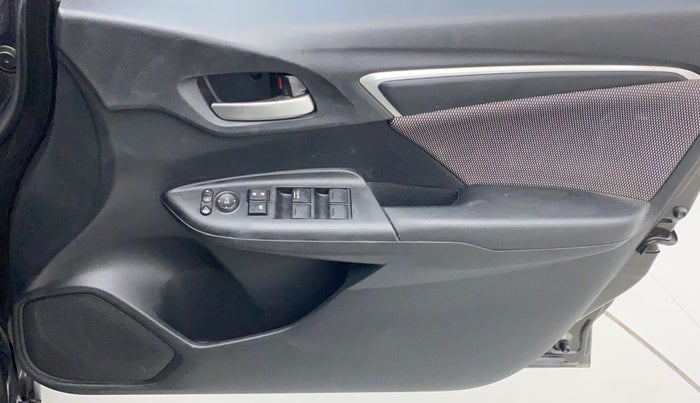 2019 Honda WR-V 1.5L I-DTEC VX MT, Diesel, Manual, 59,965 km, Driver Side Door Panels Control