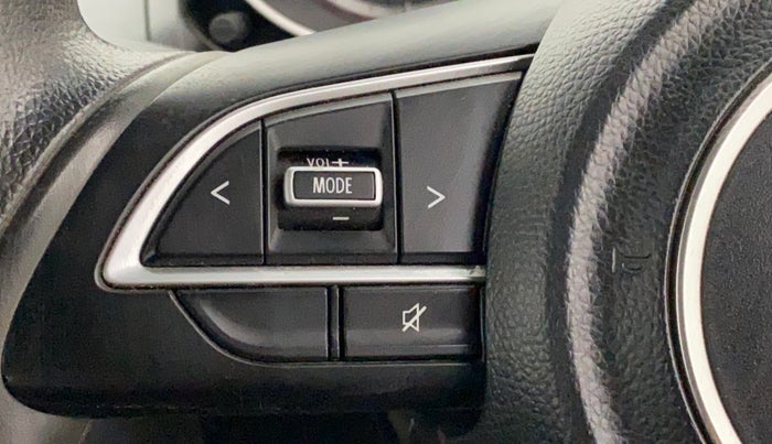 2019 Maruti Swift VXI AMT, Petrol, Automatic, 35,307 km, Steering wheel - Sound system control not functional