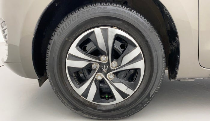 2019 Maruti Swift VXI AMT, Petrol, Automatic, 35,307 km, Left Front Wheel