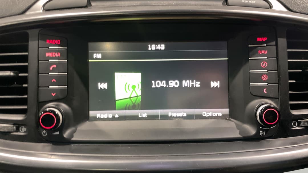 2016 Kia Sorento Platinum (4x4), Automatic, 149649 km, Infotainment System