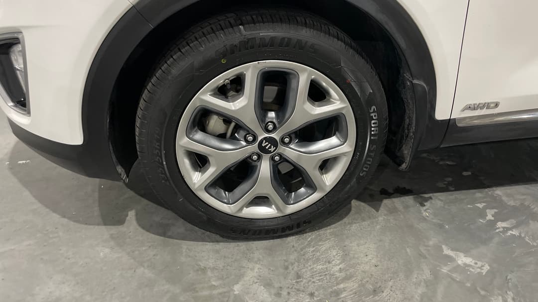 2016 Kia Sorento Platinum (4x4), Automatic, 149649 km, Left Front Wheel