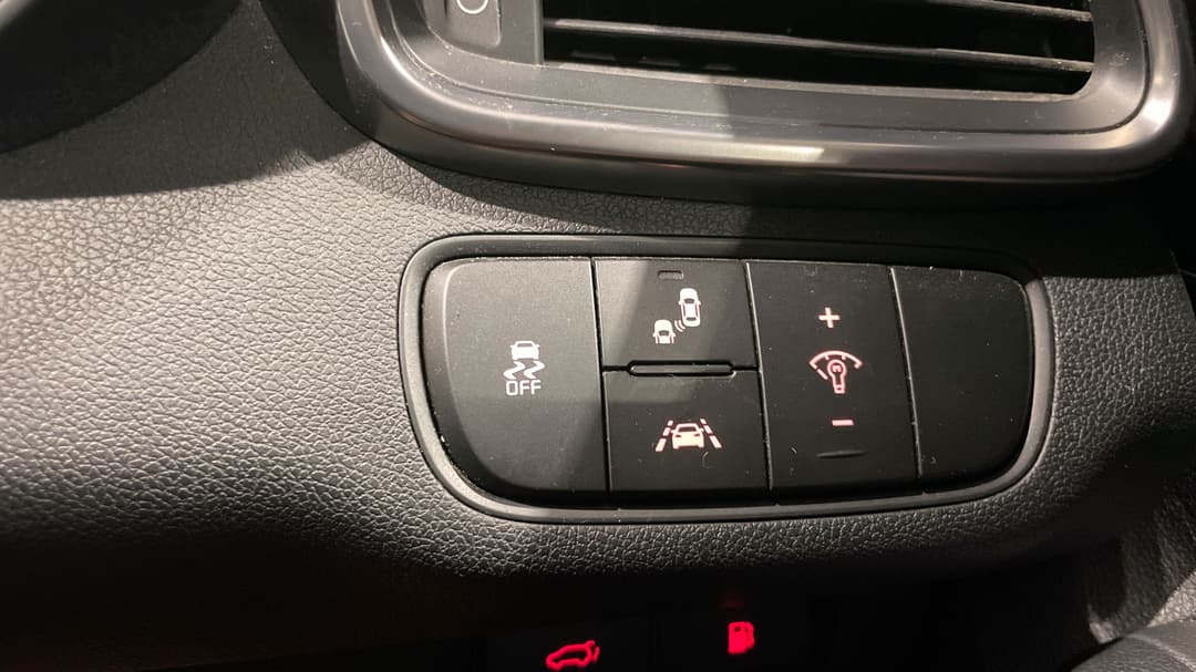 2016 Kia Sorento Platinum (4x4), Automatic, 149649 km, Utility Switches/Buttons