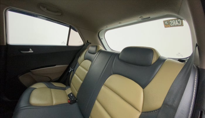 2014 Hyundai Grand i10 SPORTZ 1.2 KAPPA VTVT, Petrol, Manual, 81,425 km, Right Side Rear Door Cabin
