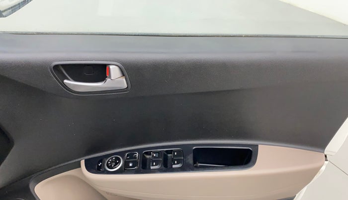 2014 Hyundai Grand i10 SPORTZ 1.2 KAPPA VTVT, Petrol, Manual, 81,425 km, Right front window switch / handle - Window making noise/ moving slow
