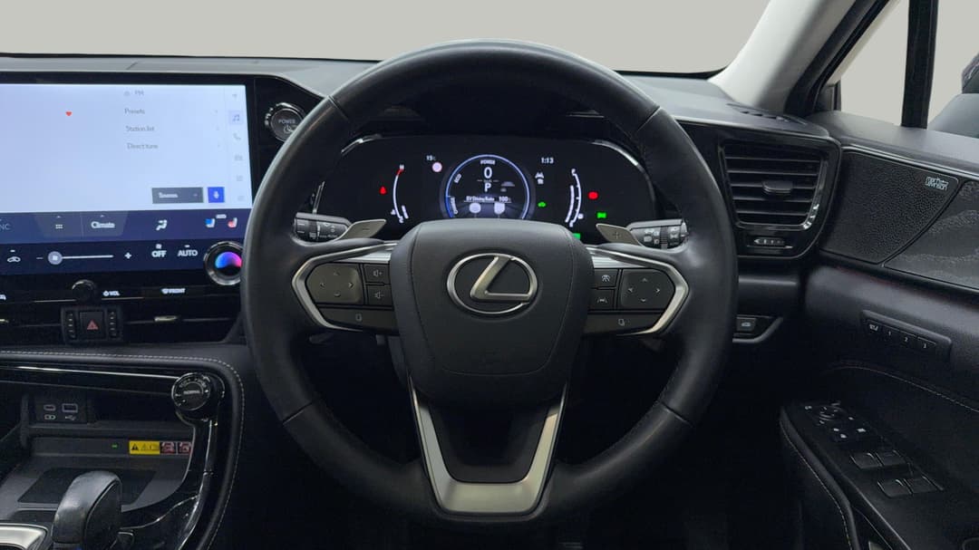 2022 Lexus Nx350h Sports Luxury + Ep1 Hybrid AWD, Automatic, 36413 km, Steering Wheel Close-up