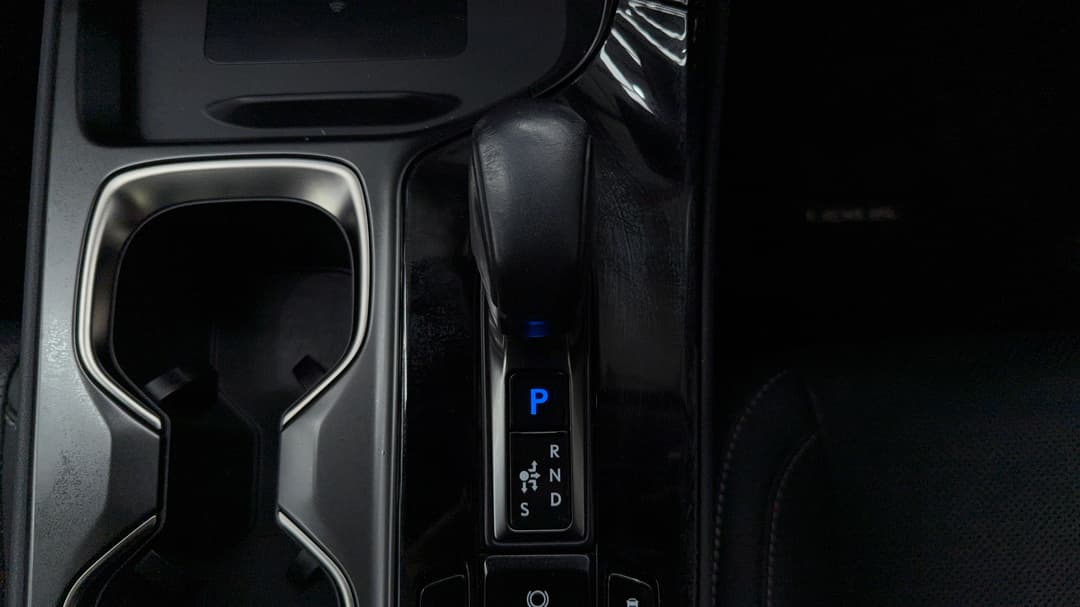 2022 Lexus Nx350h Sports Luxury + Ep1 Hybrid AWD, Automatic, 36413 km, Gear Lever 