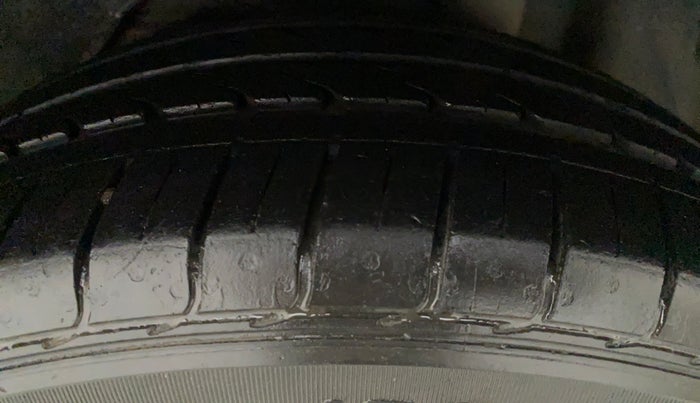 2018 Ford FREESTYLE TREND 1.2 PETROL, Petrol, Manual, 59,081 km, Left Rear Tyre Tread