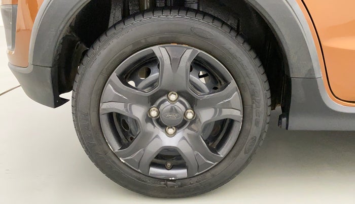 2018 Ford FREESTYLE TREND 1.2 PETROL, Petrol, Manual, 59,081 km, Right Rear Wheel