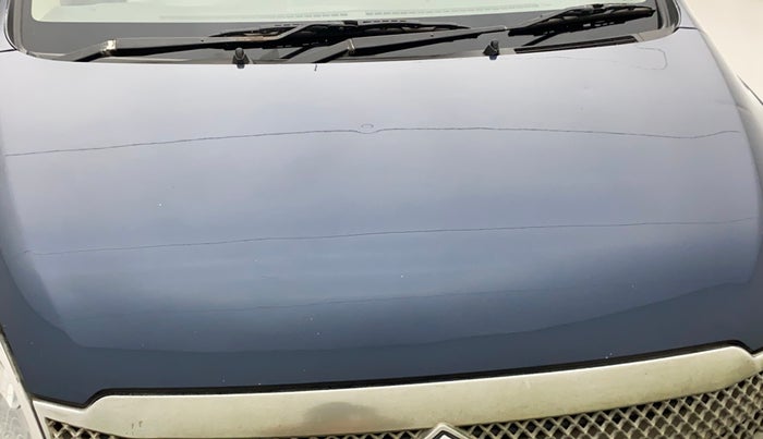 2016 Maruti Ertiga VXI, Petrol, Manual, 45,304 km, Bonnet (hood) - Paint has minor damage