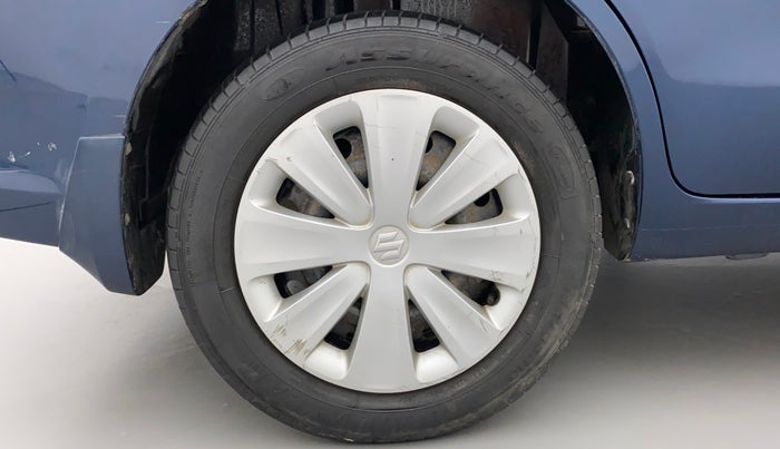 2016 Maruti Ertiga VXI, Petrol, Manual, 45,304 km, Right Rear Wheel