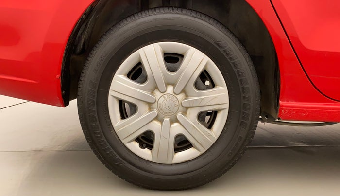 2012 Skoda Rapid AMBITION 1.6 TDI CR MT, Diesel, Manual, 1,05,577 km, Right Rear Wheel