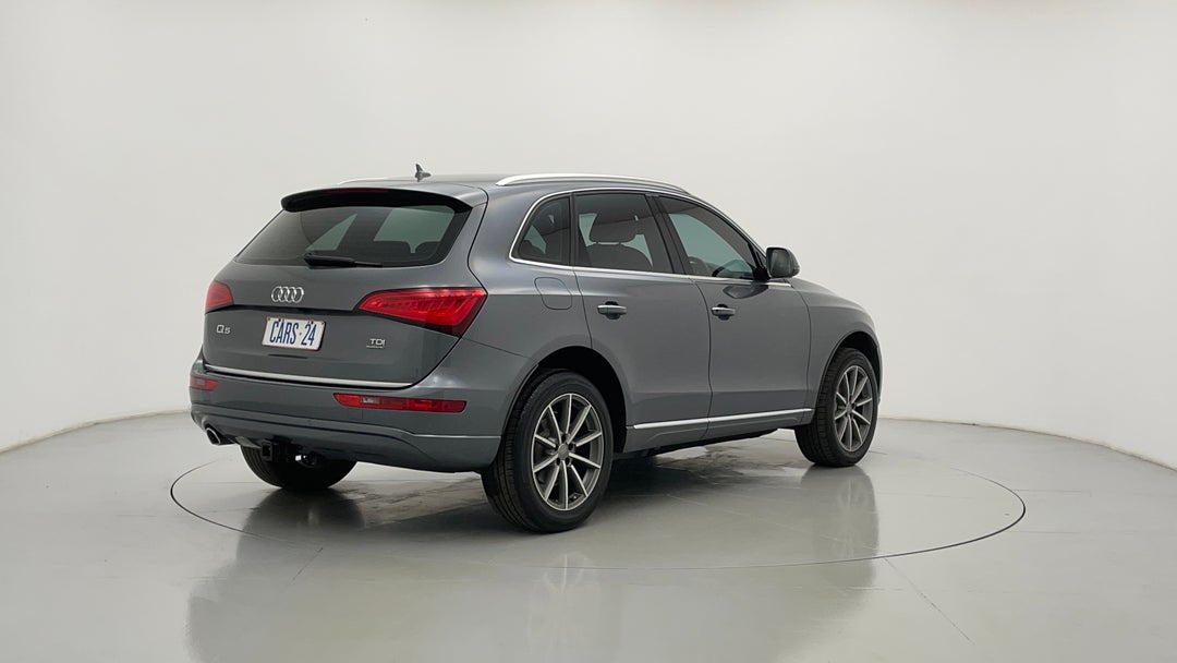 2016 Audi Q5 2.0 Tdi Quattro, Automatic, 96434 km, Right Back Diagonal (45- Degree) View
