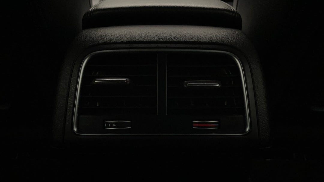 2016 Audi Q5 2.0 Tdi Quattro, Automatic, 96434 km, Rear A/C Vent