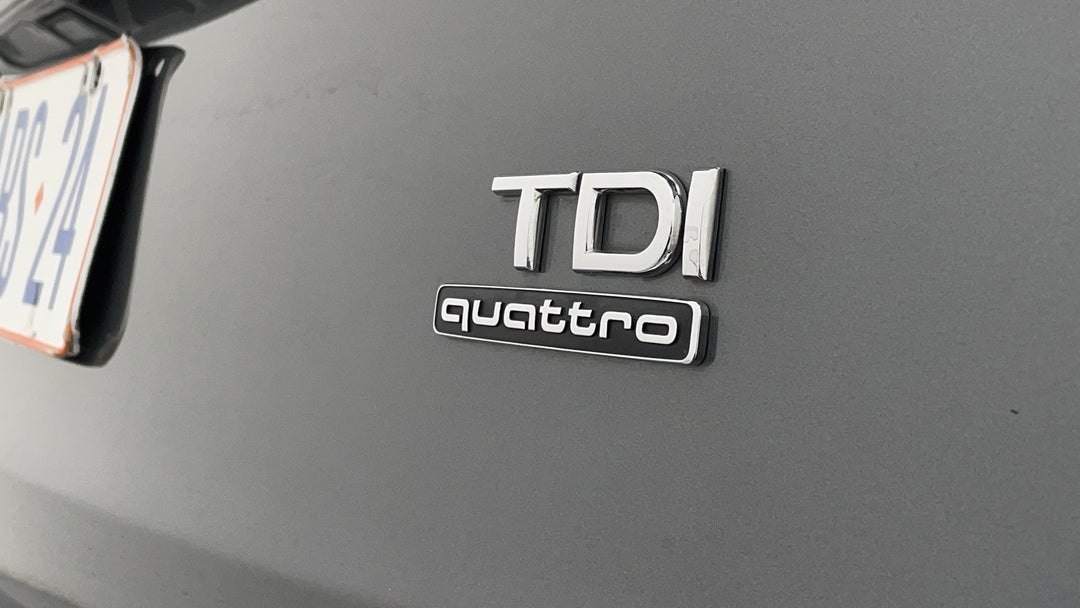 2016 Audi Q5 2.0 Tdi Quattro, Automatic, 96434 km, Badge (Boot Right Side)