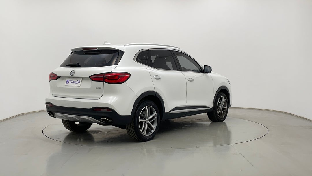 Right Back Diagonal (45- Degree) View