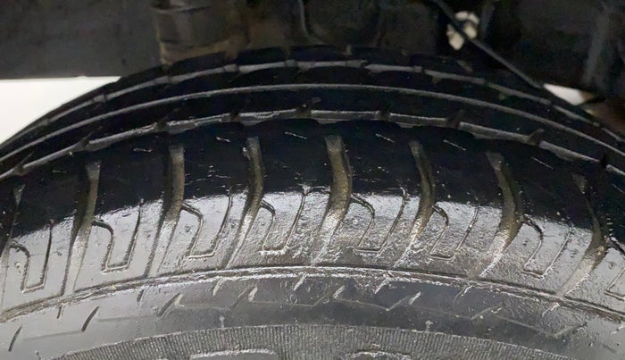 2017 Datsun Go A, Petrol, Manual, 62,443 km, Right Rear Tyre Tread