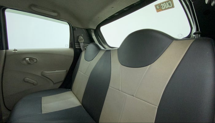 2017 Datsun Go A, Petrol, Manual, 62,443 km, Right Side Rear Door Cabin
