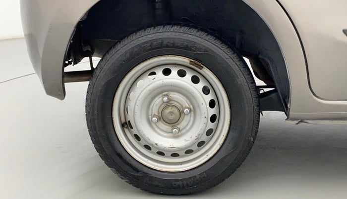 2017 Datsun Go A, Petrol, Manual, 62,443 km, Right Rear Wheel
