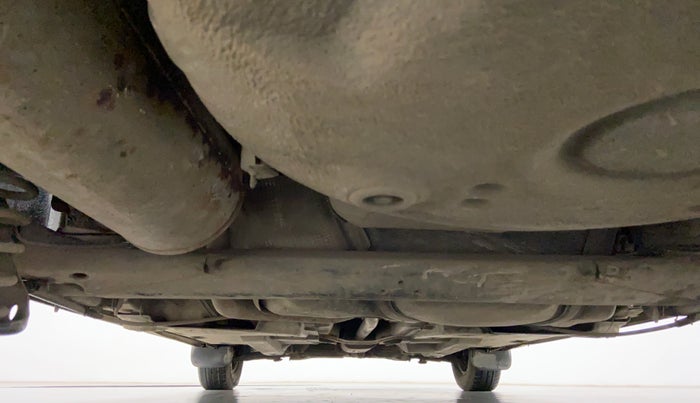 2011 Volkswagen Vento TRENDLINE PETROL, Petrol, Manual, 85,598 km, Rear underbody