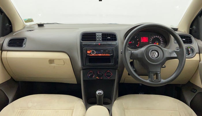 2011 Volkswagen Vento TRENDLINE PETROL, Petrol, Manual, 85,598 km, Dashboard