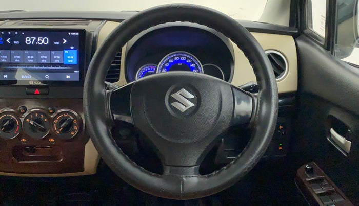 2017 Maruti Wagon R 1.0 VXI, Petrol, Manual, 37,340 km, Steering Wheel Close Up